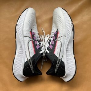 Nike Air Zoom Pegasus 38 (size 8)